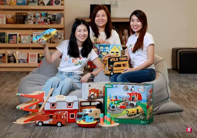 Zaobao article (translated): Who says it has to be new? Preloved toys are fun and eco-friendly.