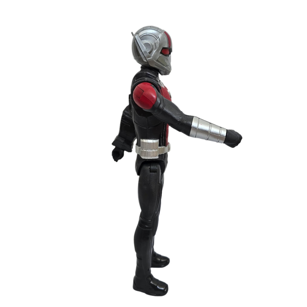 Hasbro, Imagine the half-inch hero preparing for battle with the 12-inch-scale Titan Hero Power FX Ant-Man figure, inspired by the Avengers: Endgame movie. This figure includes a Titan Hero Power FX launcher to attach to the arm port so when kids connect the launcher, they can power up their figure, activate character-specific sounds and phrases from the Avengers: Endgame movie, and launch a projectile! Connect Titan Hero Power FX arm launcher to compatible Titan Hero Series figures to activate character-sp