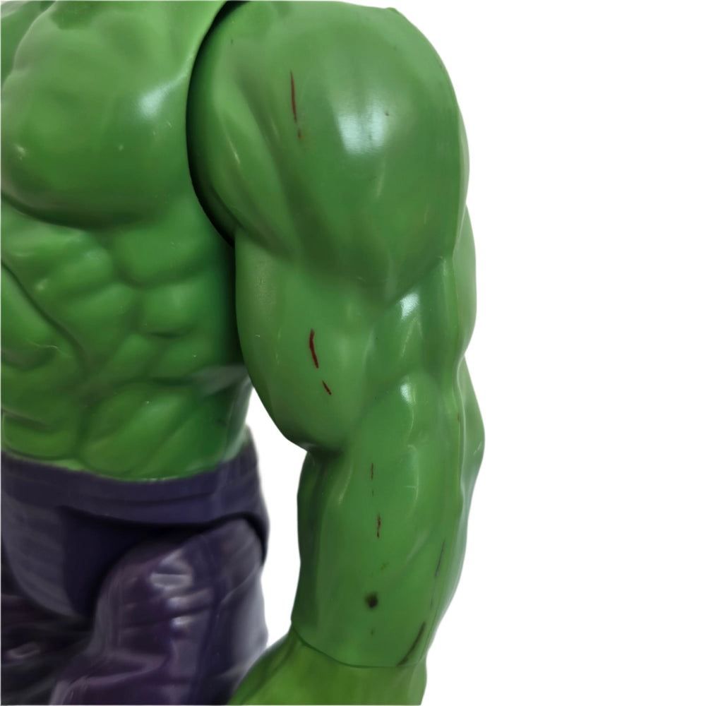 Hasbro, Hulk is a mountain of sheer destructive force with strength beyond anything the world has ever seen! Towering in at 12 inches tall, this Hulk figure is a bulked-up, gamma-powered force to be reckoned with! Create giant-sized action figure battles with the Marvel Titan Hero Series! These Super Heroes are ready to team up in combat to save the world! Each Marvel Titan Hero Series figure is 12 inches tall and has basic articulation. Copyright 2015 Marvel. Hasbro and all related terms are trademarks of 