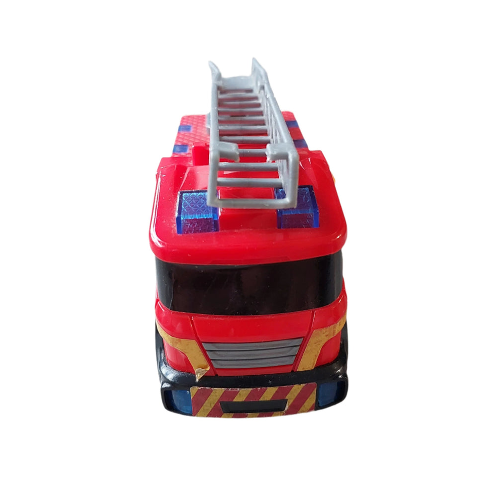 Teamsterz, This Fire Engine truck Toy is perfect for any budding Firefighter. Your little one can become the next best Firefighter around. Let their imaginations run wild, as they rush to the rescue to put out the fire and save everyone from that blazing building. With the extendable ladder that can get to all those tricky places, you can ensure your child leaves no one behind. This is the ideal toy for any child with the ambitions of joining the Fire service