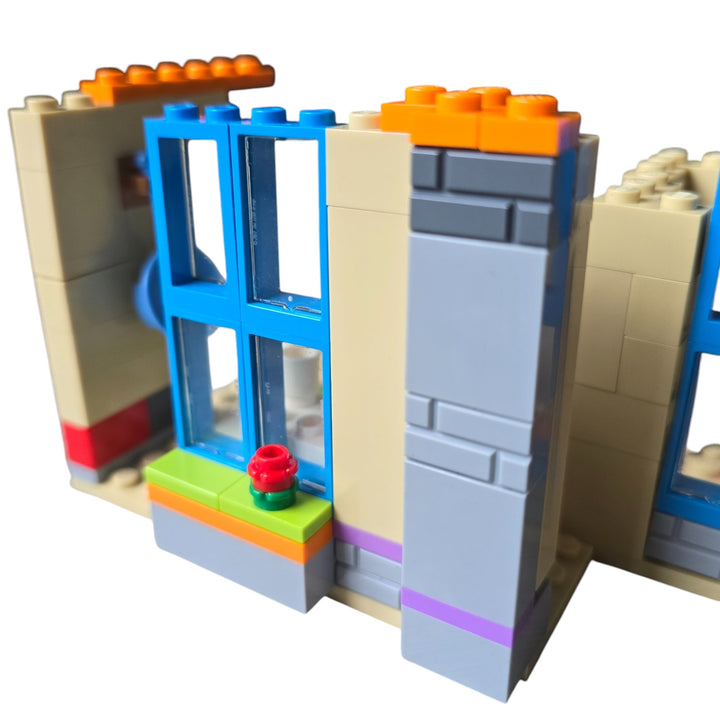 Lego, Get back to nature with a visit to Mia’s family home. Tucked away in the forest, LEGO Friends 41369 Mia’s Toy Doll House comprises a kitchen, bathroom and a living room, as well as Mia’s bedroom, accessed by a cool exterior climbing wall.