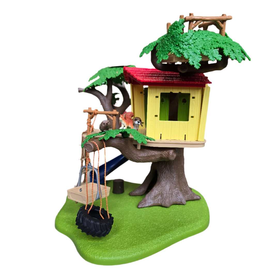 Schleich, Farm World, Ben and Sarah can lark about, play and picnic for hours in the schleich® tree house. Who hasn't dreamt of having their own tree house?The set contains a whole host of accessories and functions for hours of fun. With 2 human figurines, 4 animals and accessories. 