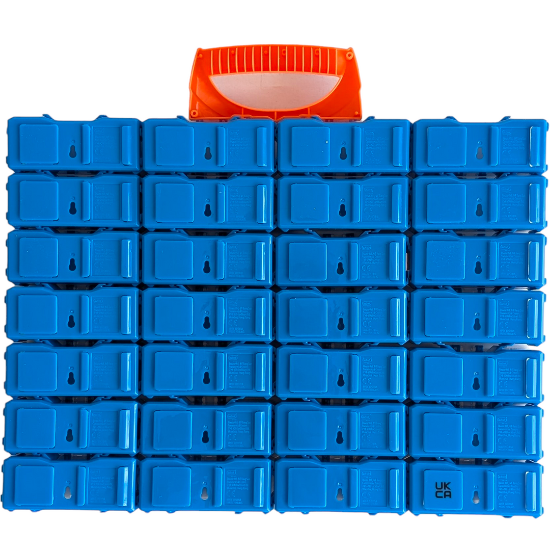 Hot Wheels, Storage Case - 28 Units, Storage Case - 28 Units, Easily transportable and fits up to 28 Hot Wheels vehicles Create challenging courses for your vehicles that utilise the modules as bricks and stack them. Ages 4 and up are appropriate (cars not included) After joining the module bins, use your rails to Warm Wheels Perfect for Hot Wheels enthusiasts to place on the wall and show off their complete collection. Push the envelope in assembling hulls to create an extensive vehicle collection.