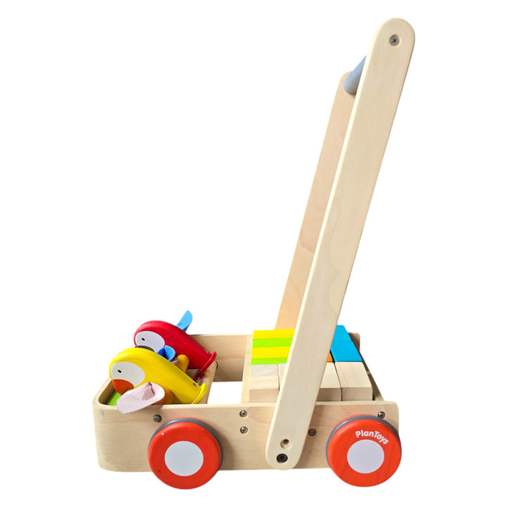 Plantoys, Bird walker comes with 2 birds and 16 wooden blocks. When pushed, it creates a unique sound which encourages kids to walk. For more than 30 years, PlanToys has been consistently developing its products and activities with a strong commitment to contribute positively to the world.