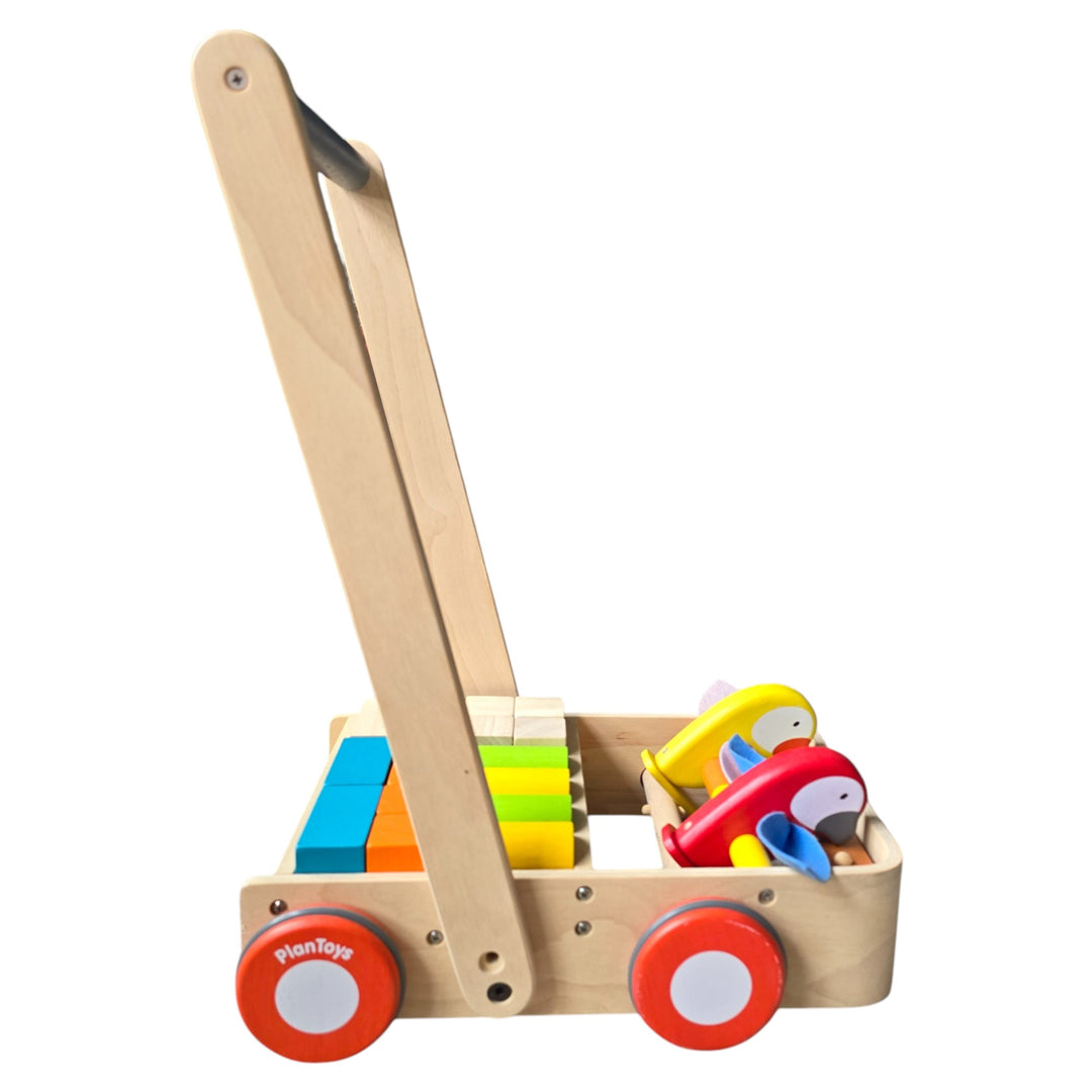 Plantoys, Bird walker comes with 2 birds and 16 wooden blocks. When pushed, it creates a unique sound which encourages kids to walk. For more than 30 years, PlanToys has been consistently developing its products and activities with a strong commitment to contribute positively to the world.