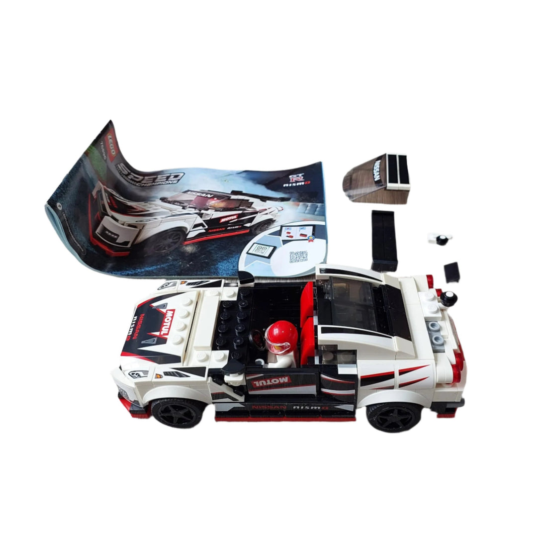 Lego, Lego Speed Champions Nissan GT-R, A highly detailed and buildable LEGO replica of the beloved Nissan GT-R NISMO. Car fans will love to build this LEGO version of the iconic Nissan GT-R NISMO to proudly display or use to stage races.