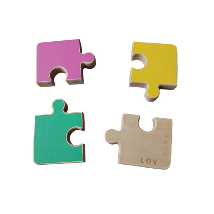 Lovevery, Wooden Jigsaw Puzzle (Companion Play Kit), A puzzle that's easy to hold—and a challenge to solve.