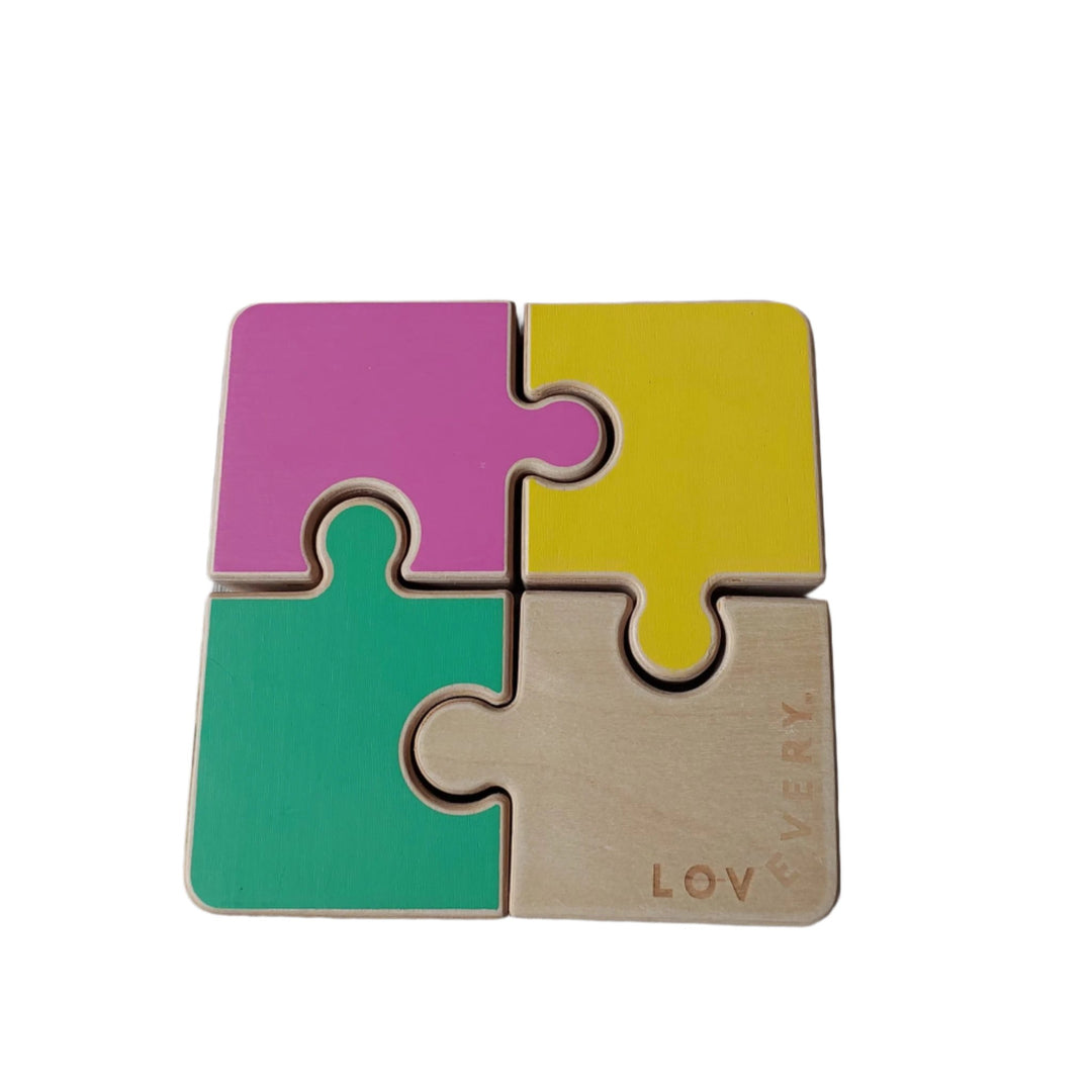 Lovevery, Wooden Jigsaw Puzzle (Companion Play Kit), A puzzle that's easy to hold—and a challenge to solve.