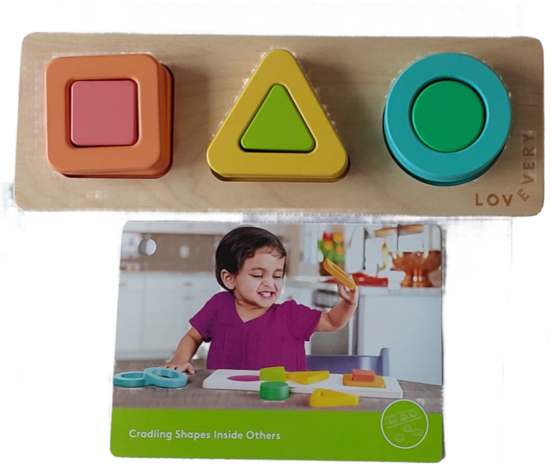 Lovevery, Geo Shapes Puzzle (The Realist Play Kit - Months 19, 20, 21), A 3D puzzle to practice cradling and nesting complex shapes.