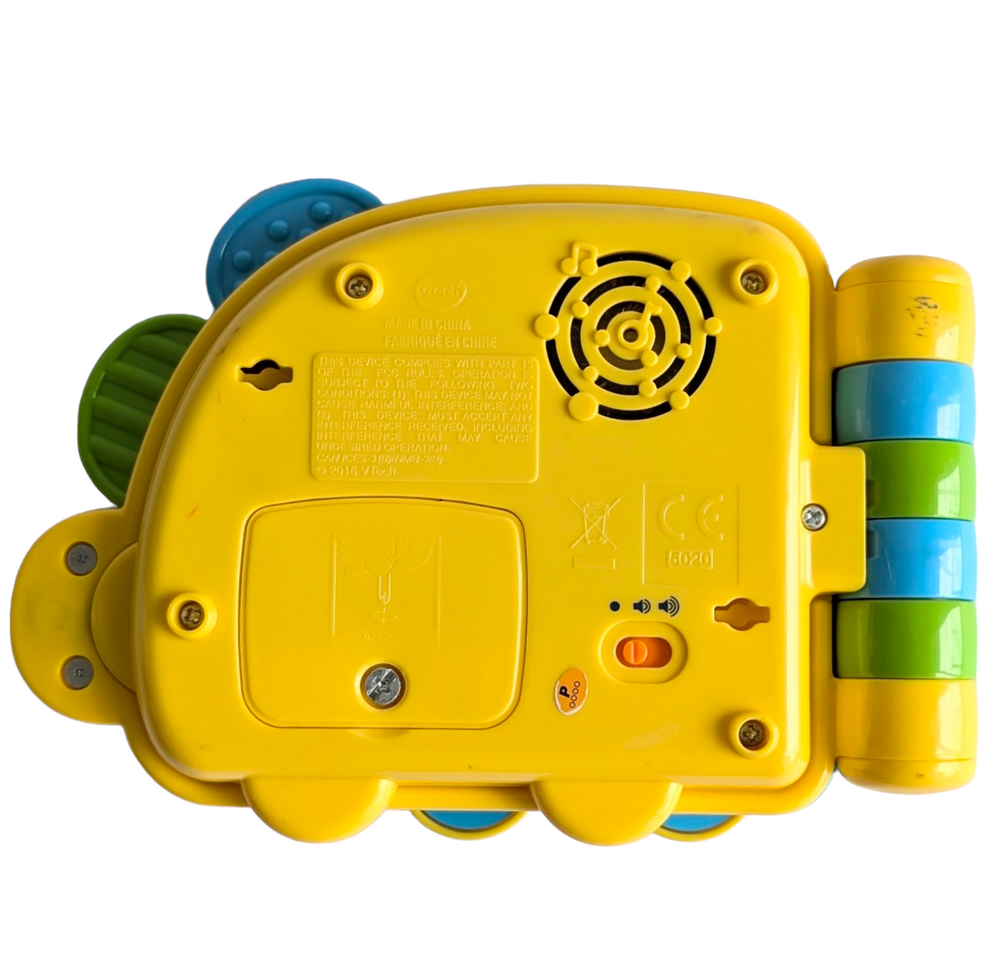 VTech, Toot-Toot Drivers, Fire Engine Saves The Day, Sensory & Language Development, Turn the chunky pages to read this Toot-Toot Drivers Fire Engine Book from VTech!