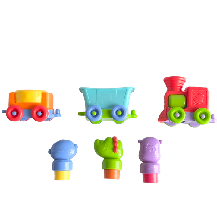 Fisher Price, Silly Safari Rattle & Rill Animal Train Multicolour, Cognitive & Motor Skills Development, All aboard for a train-full of hands-on play! These friendly animal pals are sized just right for little hands to grasp and place in each of the train cars. Baby can roll the cars along on their own, or connect them all to extend the fun! Details like the slider bee, roller bar and clicker help develop fine motor skills.