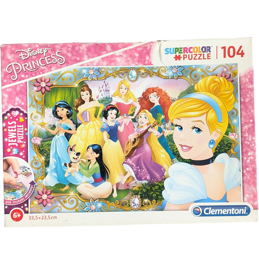 Clementoni, Puzzle Disney Princess - 104 Pieces, Cognitive & Motor Skills, Size of completed jigsaw puzzle: 48,5 x 33,5 cm

Distinctive finishes and original effects turn a classic children's pastime into a modern up-to-date game experience. Unique creations that can be used to decorate kids’ bedroom or be given as presents to friends.