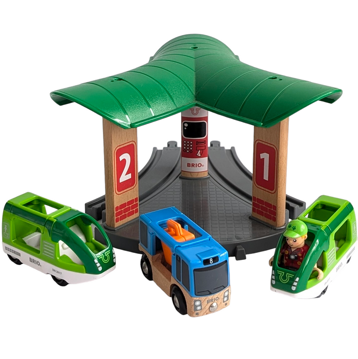 BRIO, Set of Train Station, Metro Trains, Bus, Traveller and Suitcase, Creative & Imaginative Play